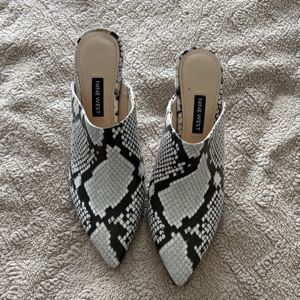 Nine West Black and White Snake-Print Pointed Toe Mules